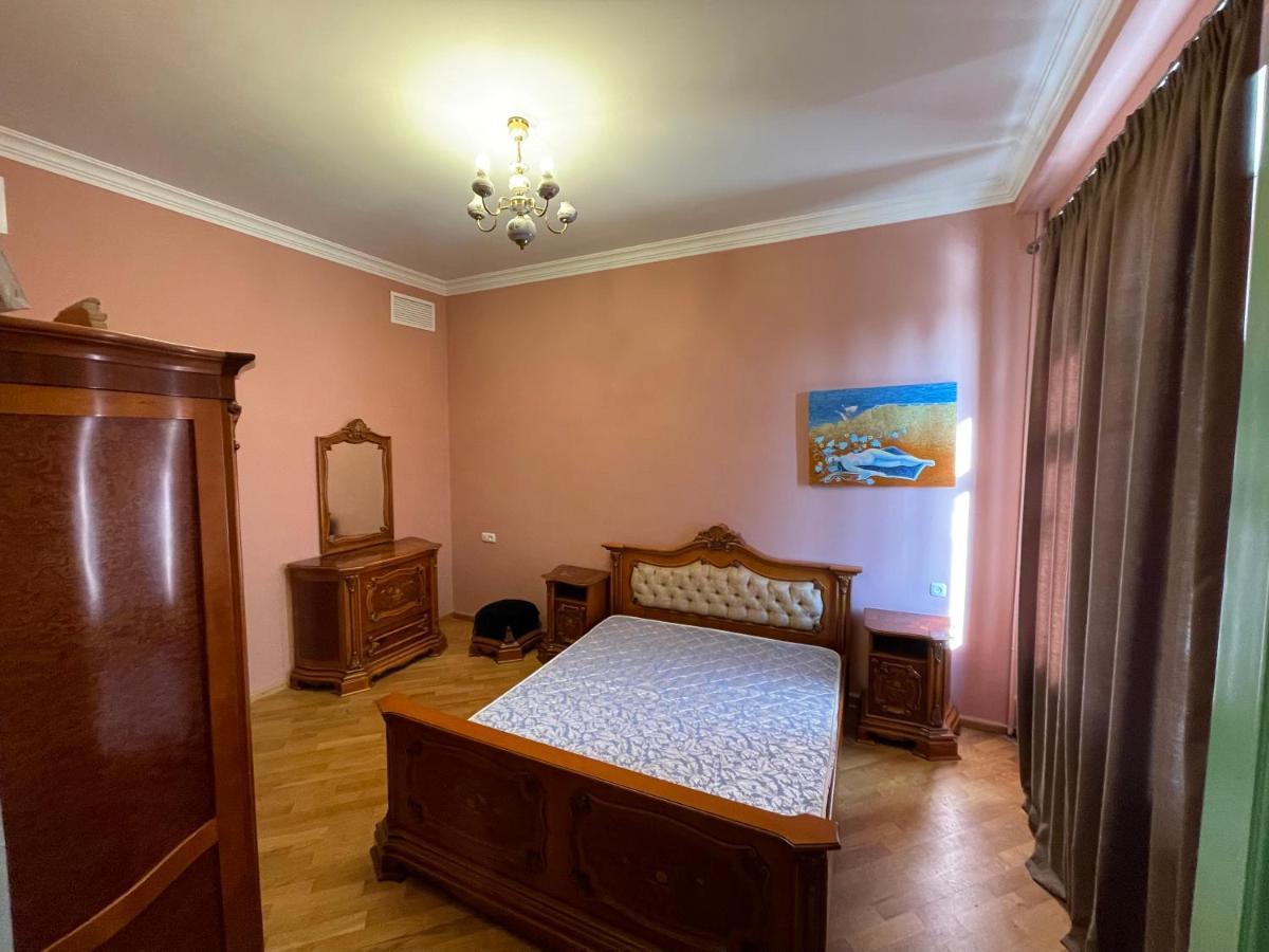 X Hotel Γιερεβάν Εξωτερικό φωτογραφία
