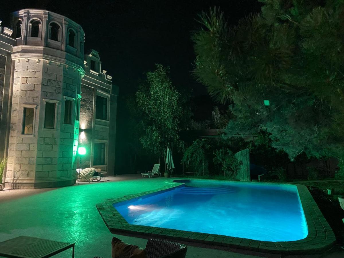 X Hotel Γιερεβάν Εξωτερικό φωτογραφία