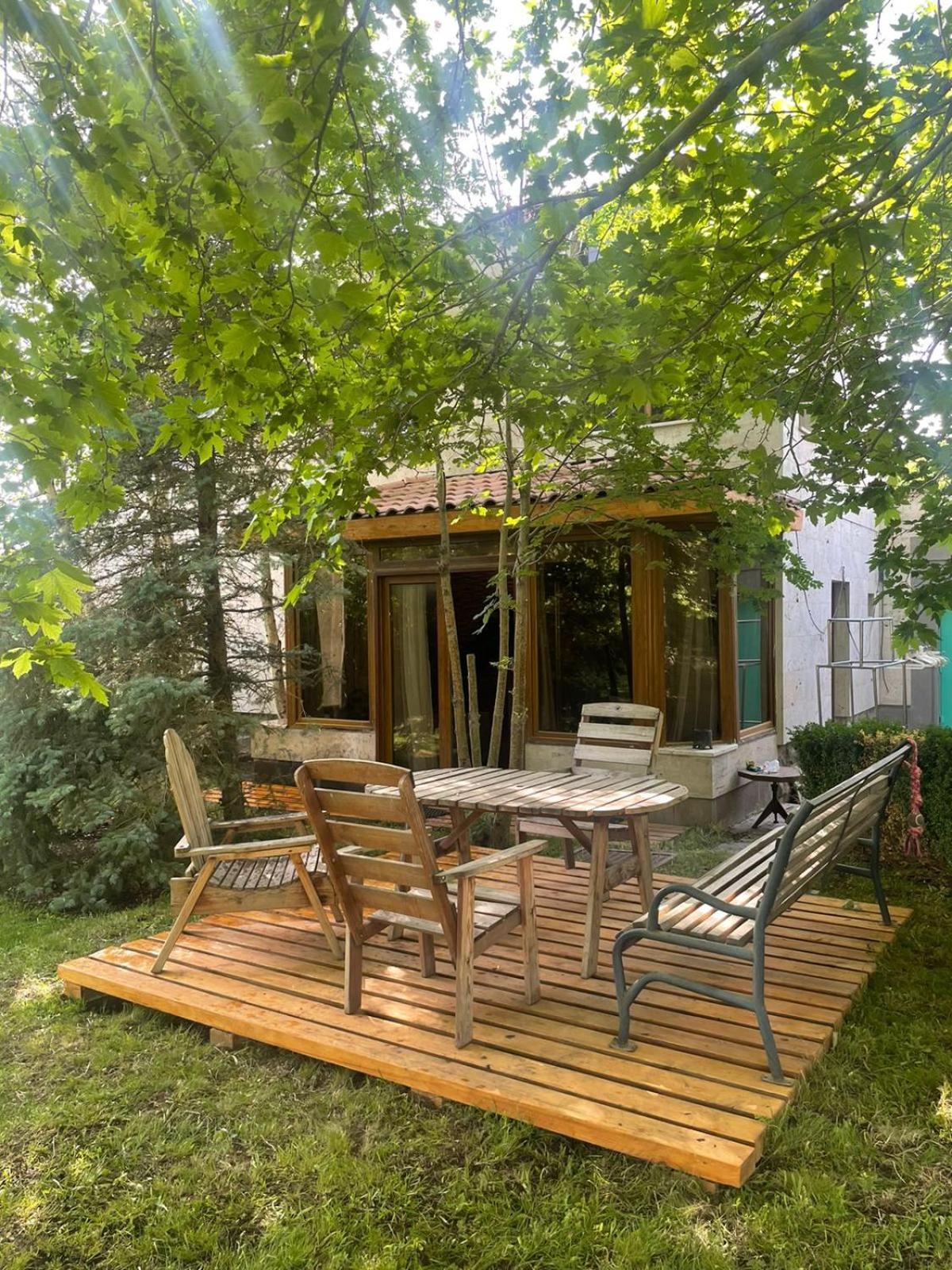 X Hotel Γιερεβάν Εξωτερικό φωτογραφία